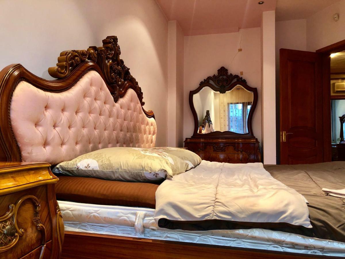 Luxury Tumanyan Apartment Erivan Dış mekan fotoğraf