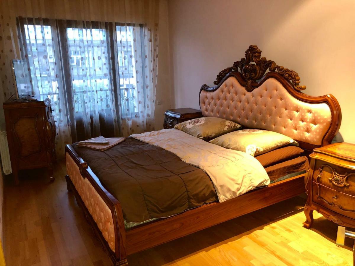 Luxury Tumanyan Apartment Erivan Dış mekan fotoğraf