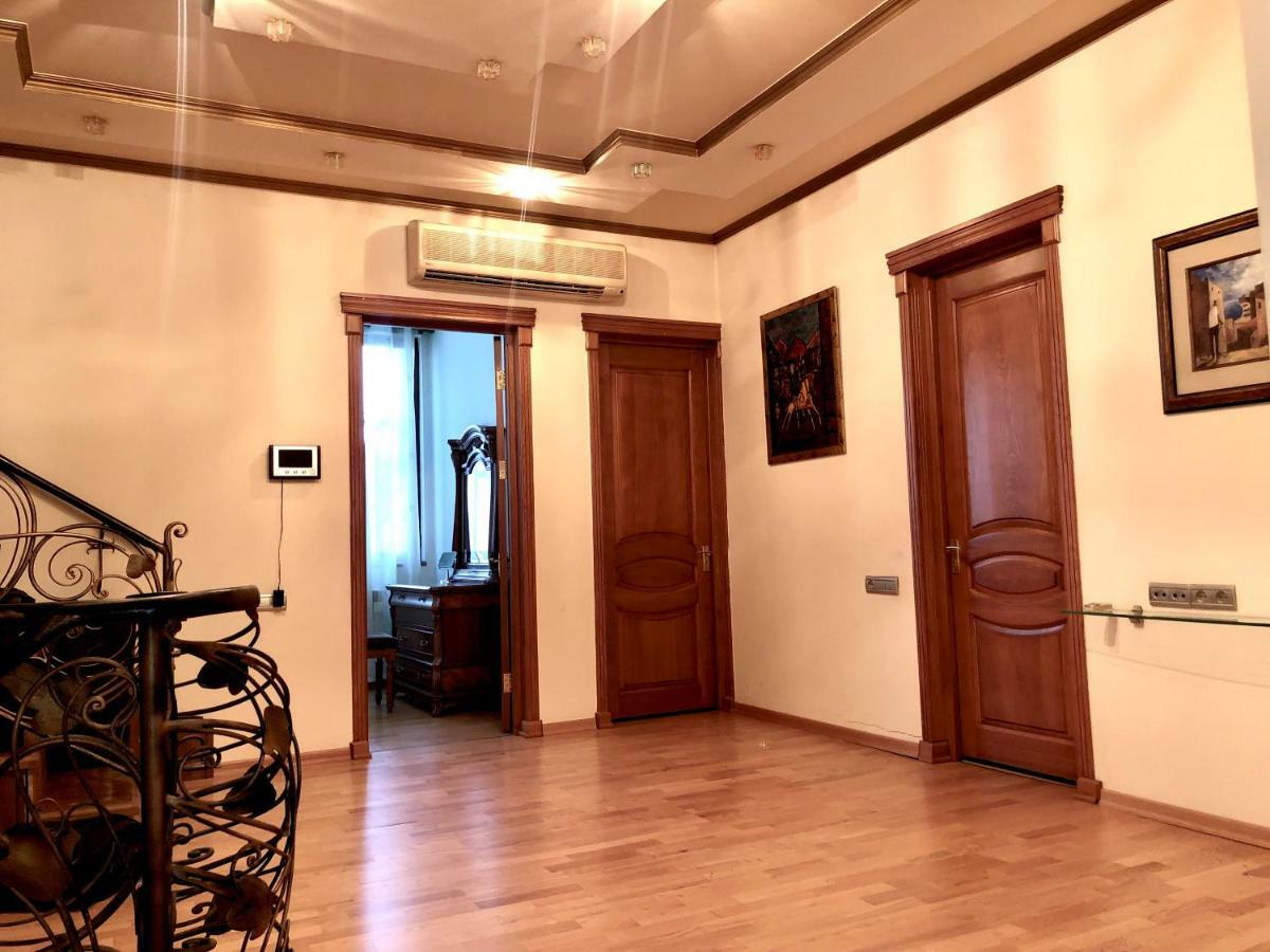 Luxury Tumanyan Apartment Erivan Dış mekan fotoğraf